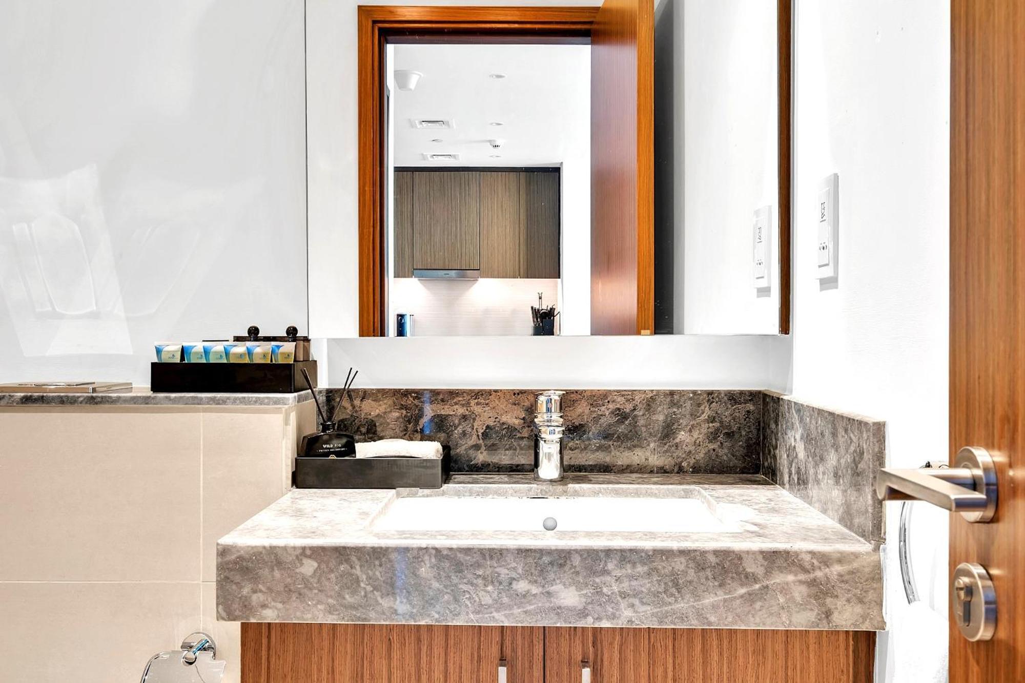 Luxurious Marina & Sea Views 1br Near Blue Waters Marina By Maxx Value Homes *